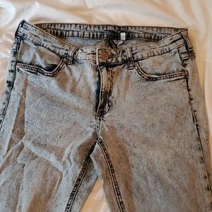 Acid-wash Jeans